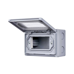 Hộp có nắp che mưa lắp nổi 3 thiết bị Panasonic WEG8973LH-VN